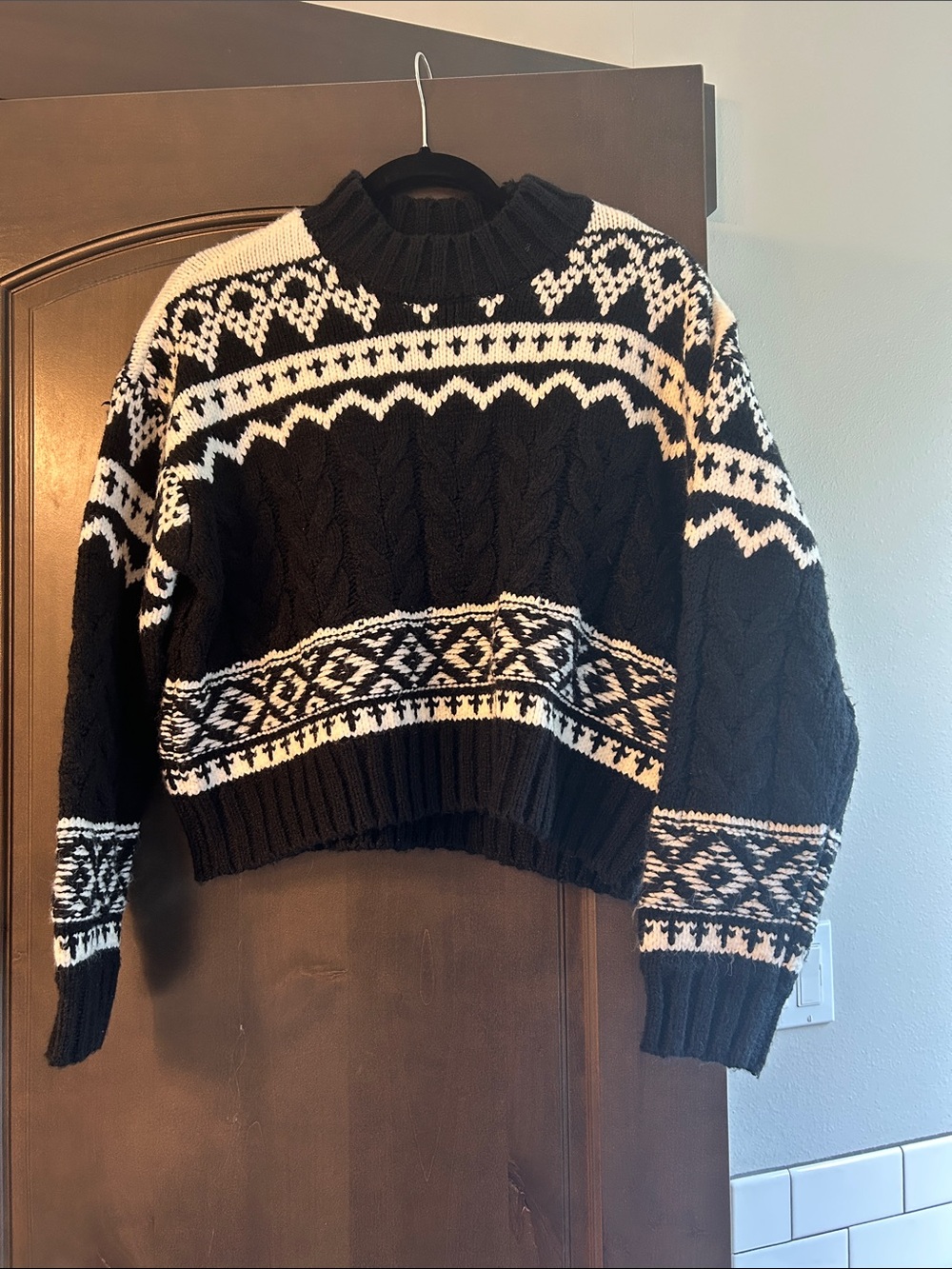 Francesca’s black and white sweater, xs